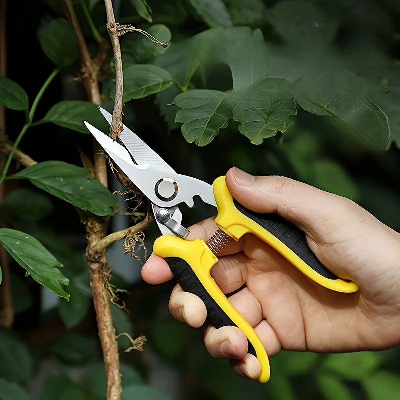 Versatile 3 Piece Garden Tool Set for Pruning and Arranging