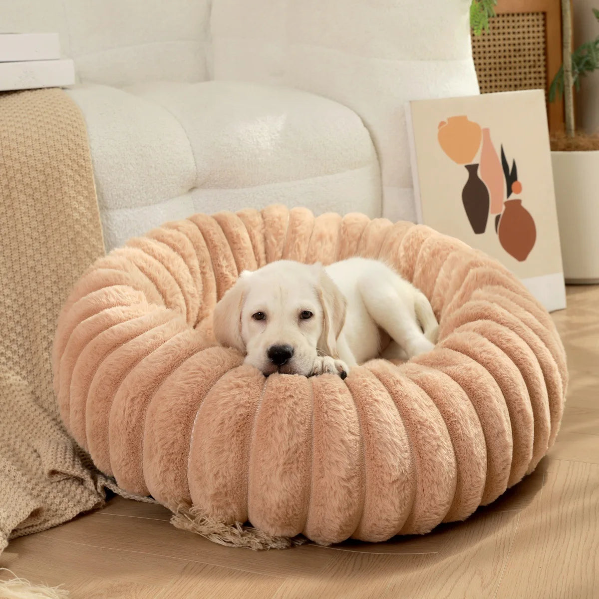 Cozy Round Pet Bed for Large Dogs and Cats