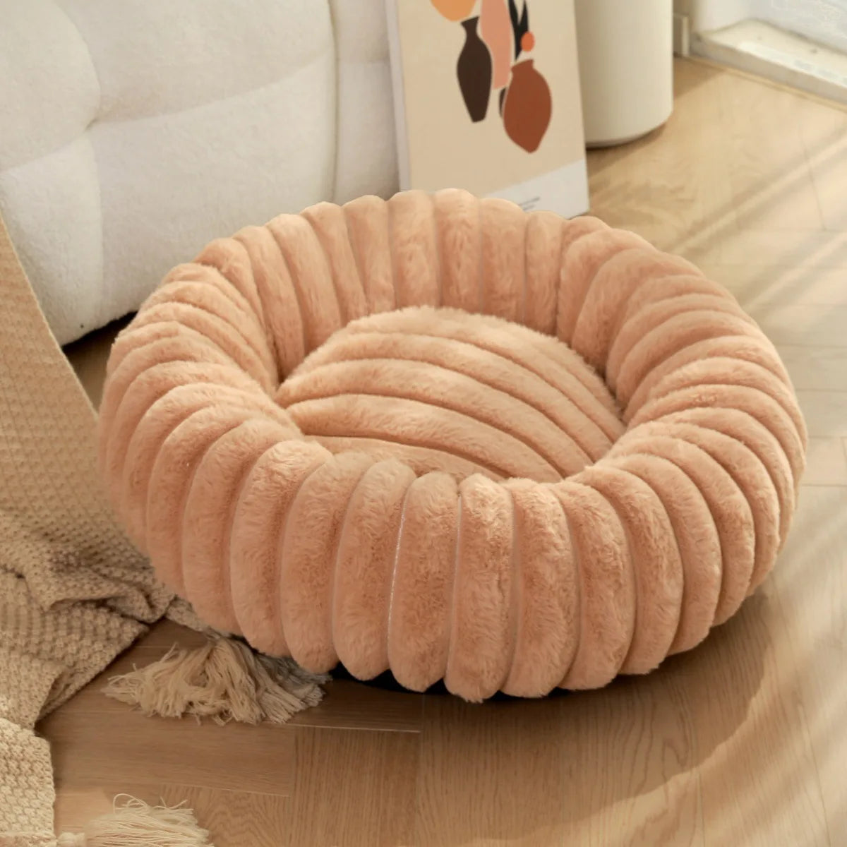 Cozy Round Pet Bed for Large Dogs and Cats