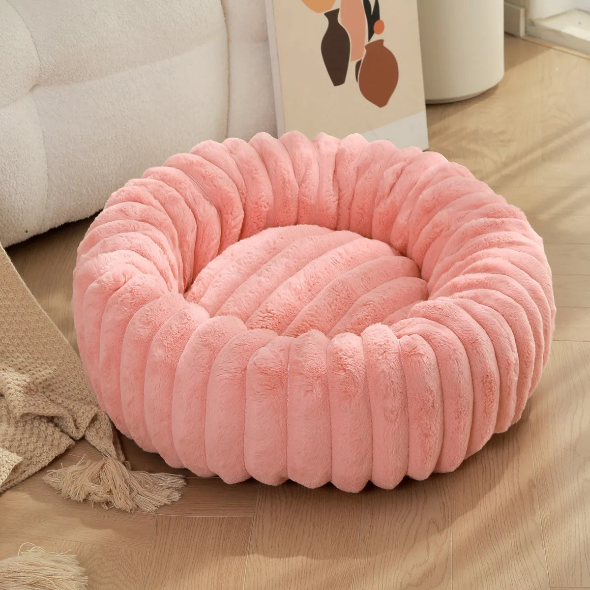 Cozy Round Pet Bed for Large Dogs and Cats