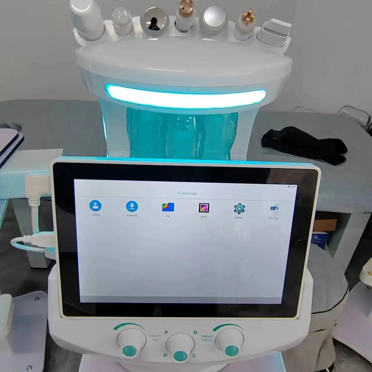 Smart Hydrofacial Treatment Machine for Skin Rejuvenation and Tightening