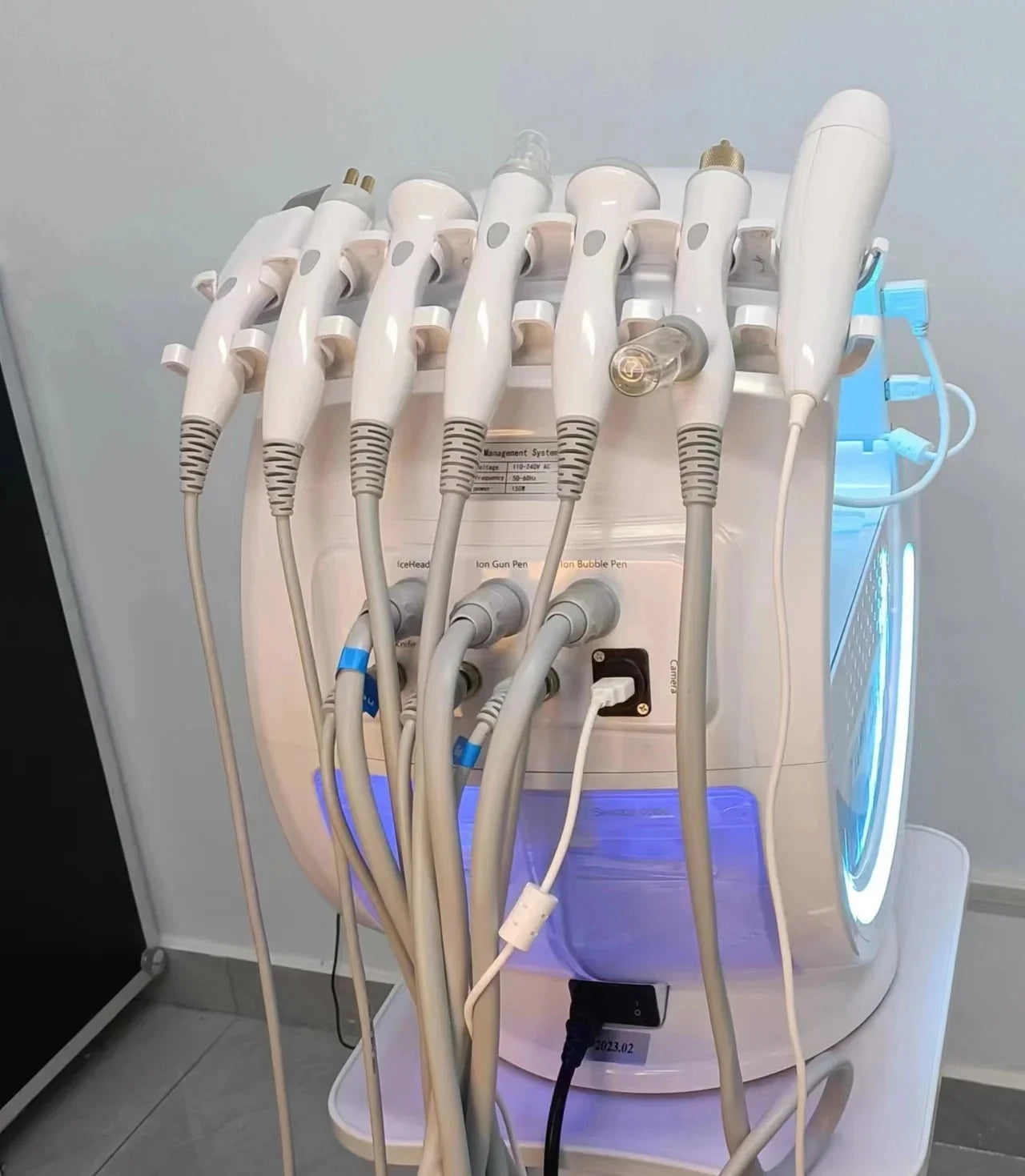 Smart Hydrofacial Treatment Machine for Skin Rejuvenation and Tightening